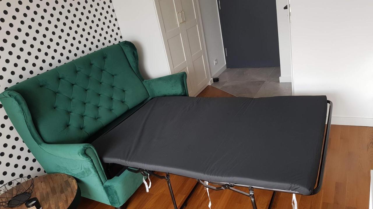 Apartament Przy Metro 华沙 外观 照片